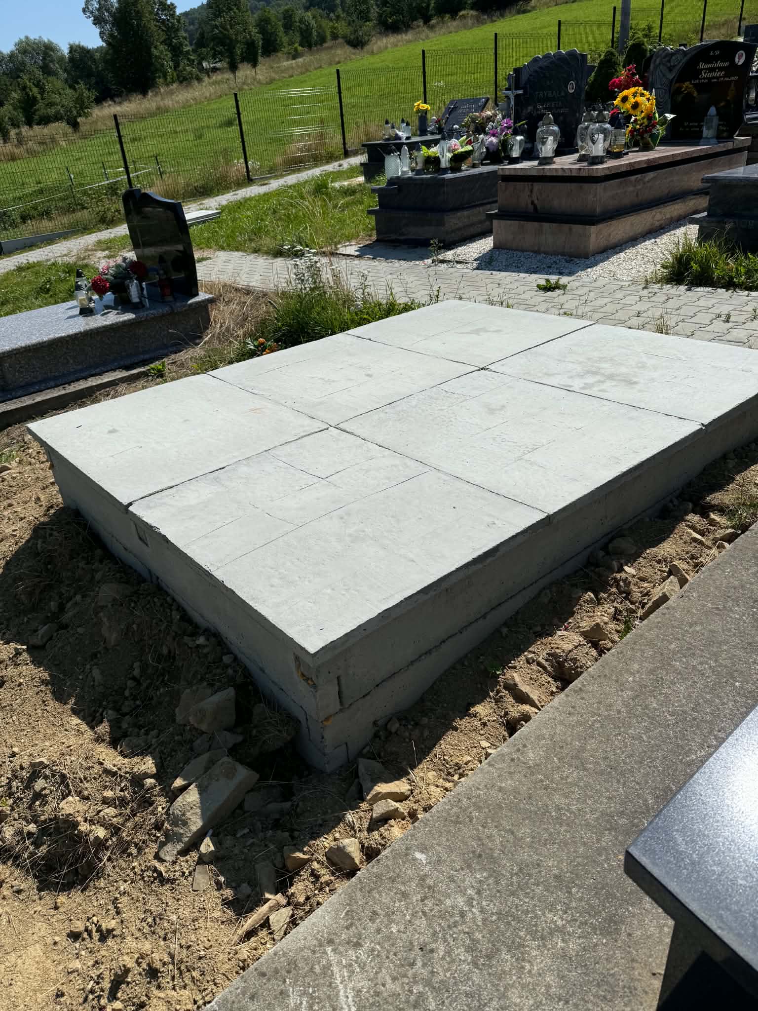 Grób  NN